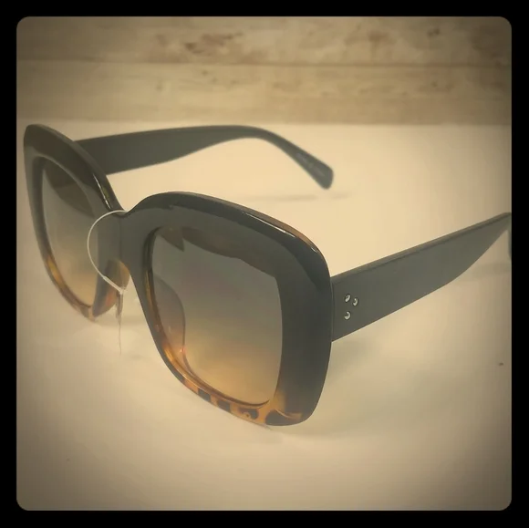 NWOT, Fashion Sunglasses, Dark Tortoise, square - Picture 4 of 8